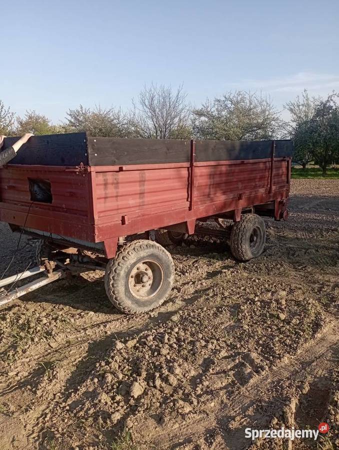 Rozrzutnik obornika dwuosiowy Morawica sprzedam