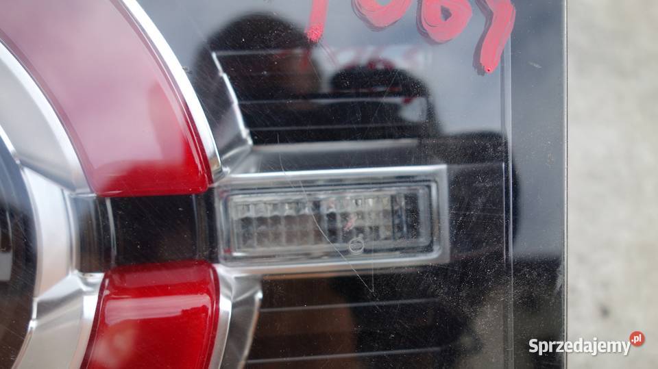 LAND ROVER DISCOVERY SPORT L550 LAMPA LEWY TYŁ