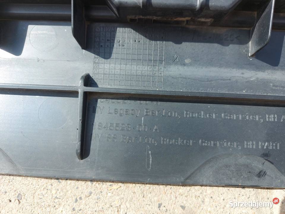 TESLA MODEL Y 2024r NAKŁADKA PROGU PRAWA