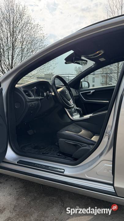 Volvo V60 Volvo V60 D4 190Model 167800km