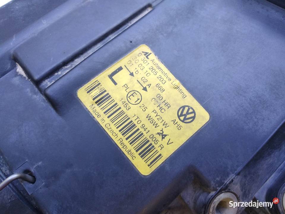 VW Touran 1T0 lampy przednie reflektory przód osobowe Sieradz