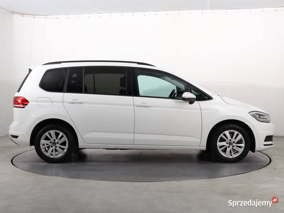 VW Touran 15 TSI śląskie