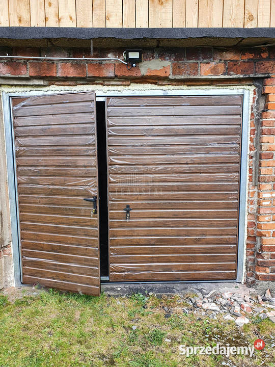 Bramy garażowe na wymiar uchylne ocieplone brama Sanok