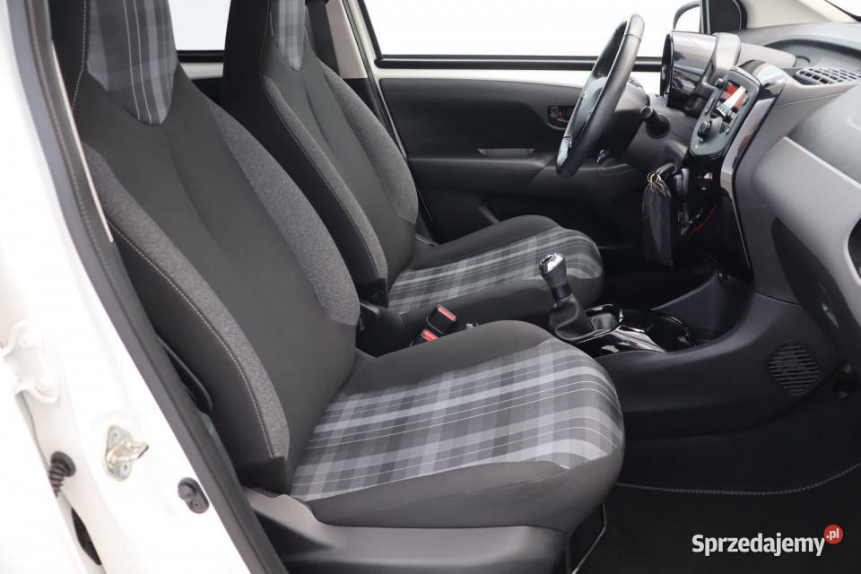 Peugeot 108 10 Hatchback Zabrze