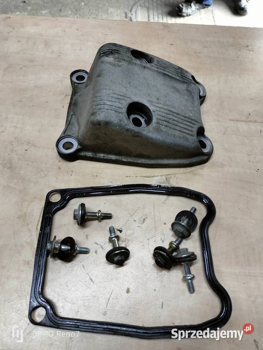 Piaggio x9 500 pokrywa zaworów Pozostałe Łubno sprzedam