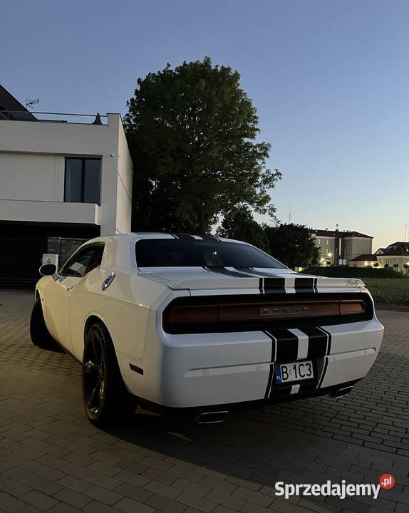 Dodge challenger full ewentualna zamiana Augustów