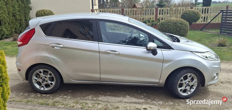 Ford Fiesta MK VII Titanium 14 benz 2012r podgrzewane fotele Fiesta łódzkie Izydorów