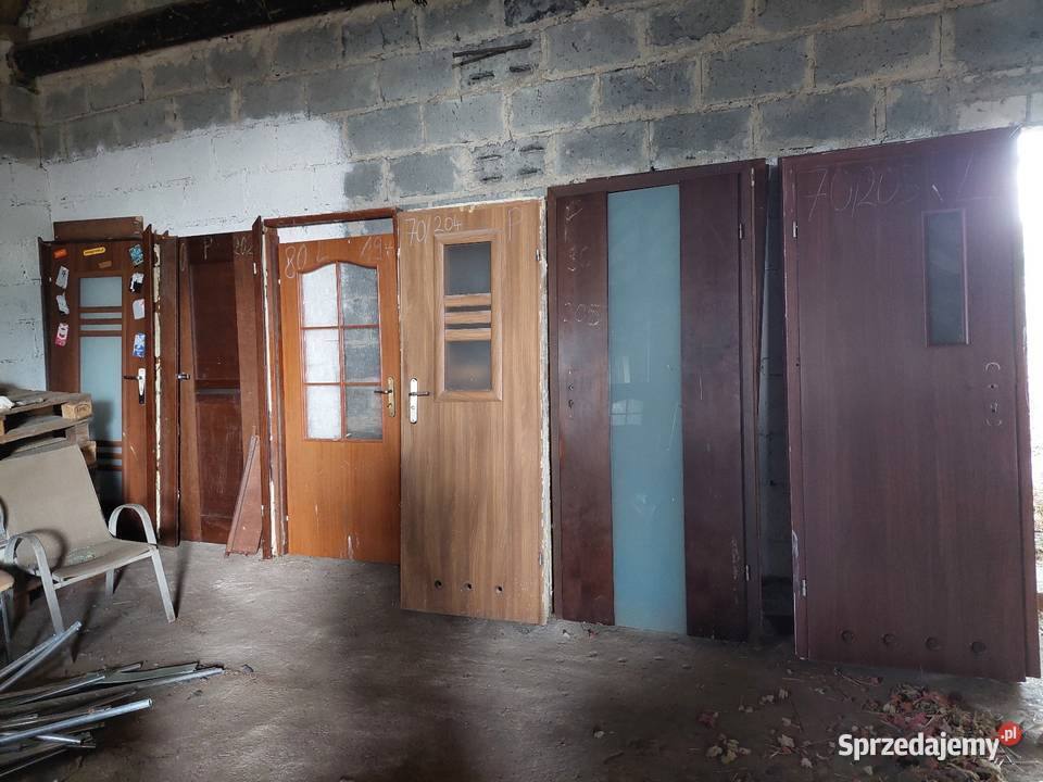 Drzwi wewnętrzne brązowe prawe lewe 60 70 80 Czernikowo sprzedam