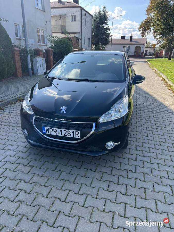 Peugeot 208