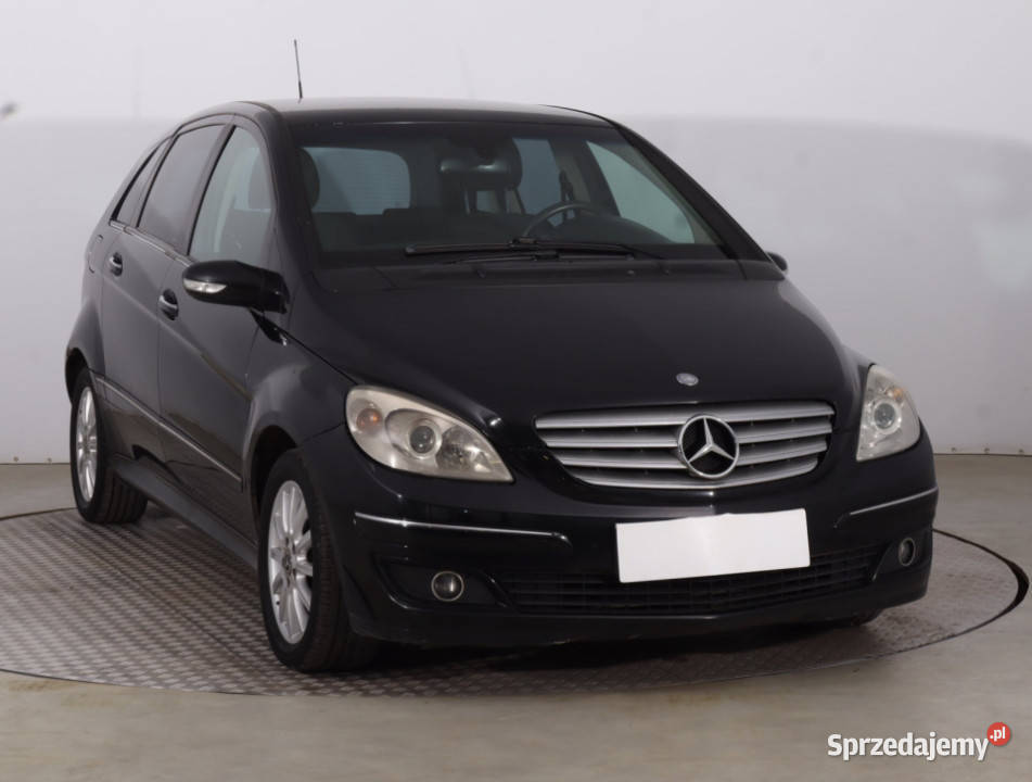Mercedes B B 200 CDI czujnik parkowania