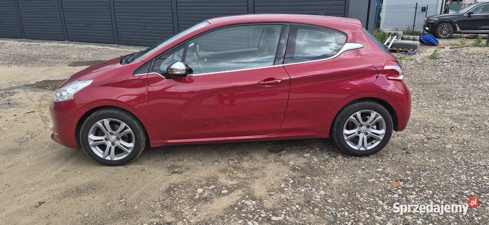 Peugeot 208 Sprzedam zamienię Rok produkcji 2015 mazowieckie Warszawa sprzedam