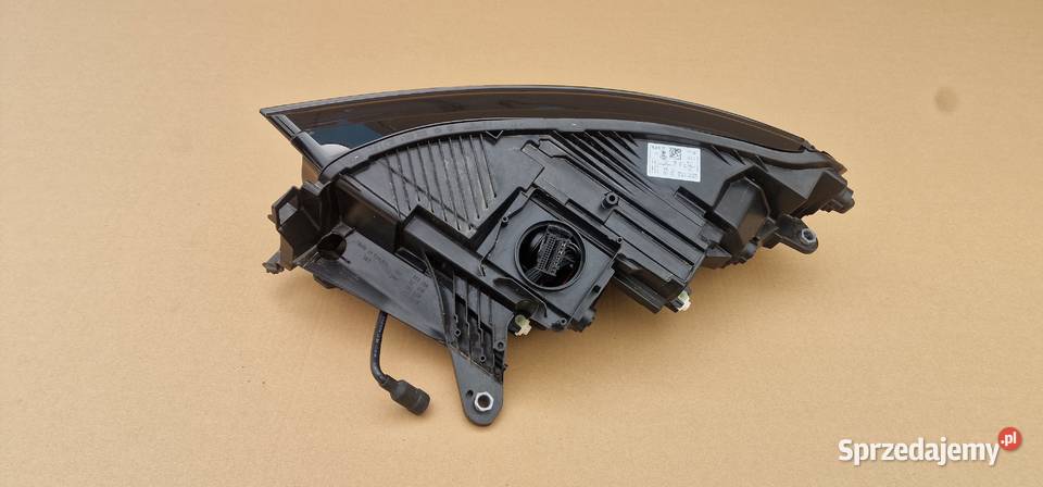 SKODA ENYAQ 5LB REFLEKTOR LAMPA PRAWY PRZÓD FULL Lampy przednie Bieleń