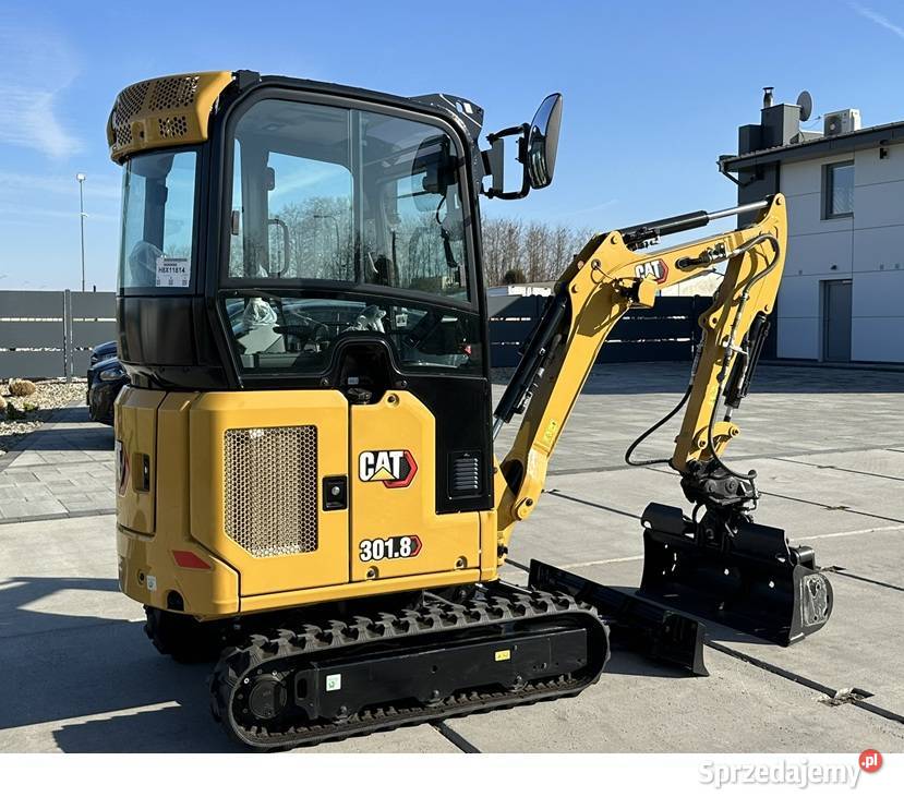 FABRYCZNIE NOWA MINIKOPARKA CATERPILLAR 3018 wielkopolskie Tuliszków