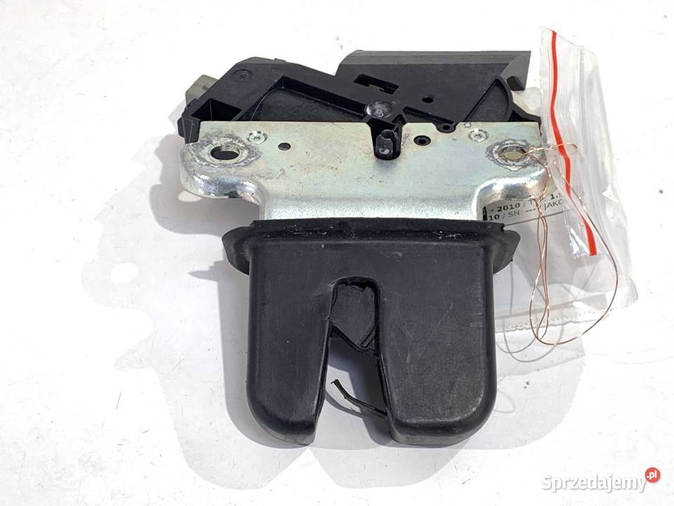 ZAMEK KLAPY TYŁ VW PASSAT B6 SedanLimuzyna Motoryzacja sprzedam