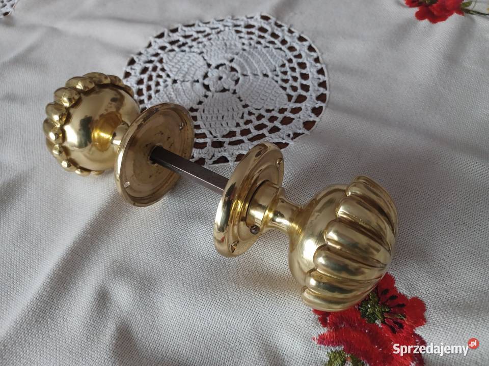 Mosiężny komplet gałek do drzwi Kolekcja Poznań sprzedam