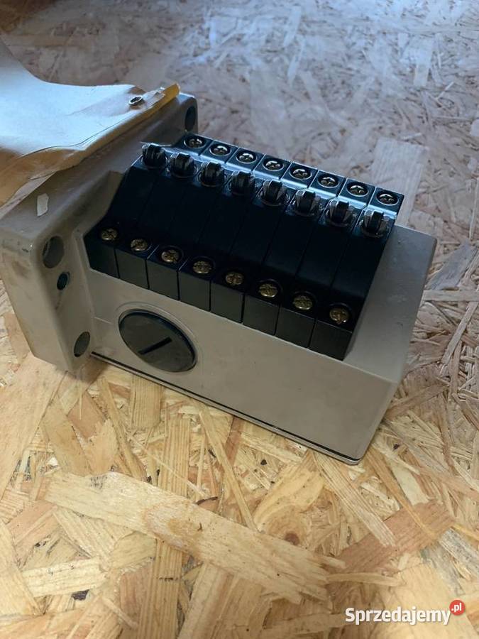 Omron D4MB wyłącznik krańcowy krańcówka Łaskarzew