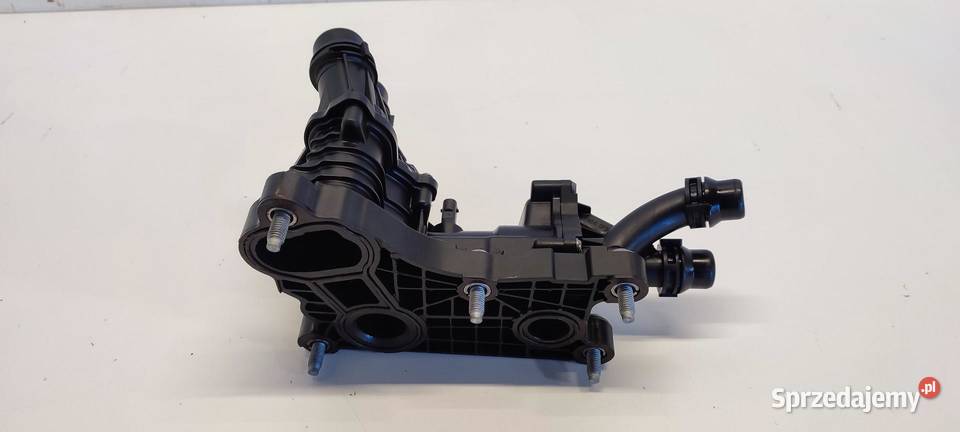 VW TIGUAN II OBUDOWA TERMOSTATU 05L121111Q