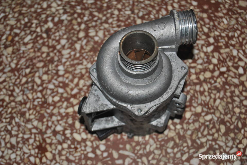 Pompa wody BMW E90 E91 E92 E93 E60 E63 E64 E65