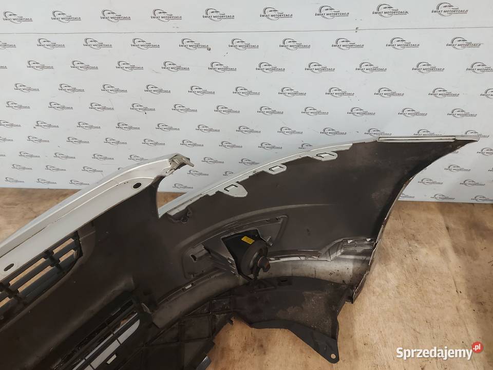 VOLVO V50 RDESIGN 12r zderzak przód Kielce