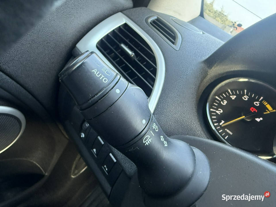 Renault Megane BEZWYPADKOWE Niski oryginalny ABS Poznań