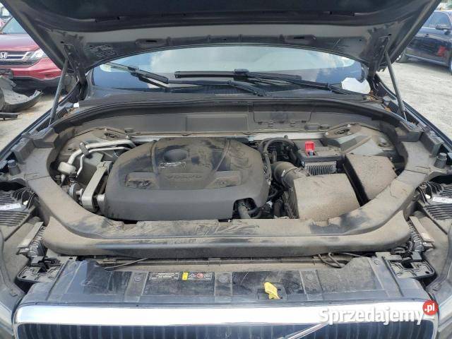 Volvo XC60 2019 produkcji z USA Rok produkcji 2019 Warszawa sprzedam