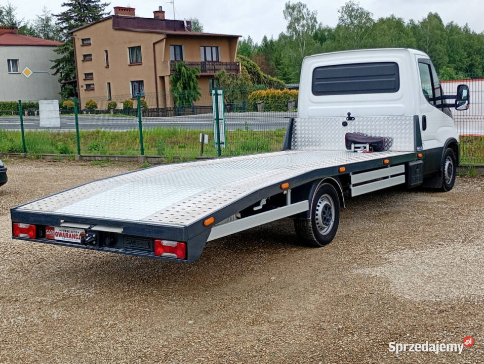 Iveco Daily 35S14 nowy najazd pomoc drogowa elektryczne szyby Chełm Śląski sprzedam