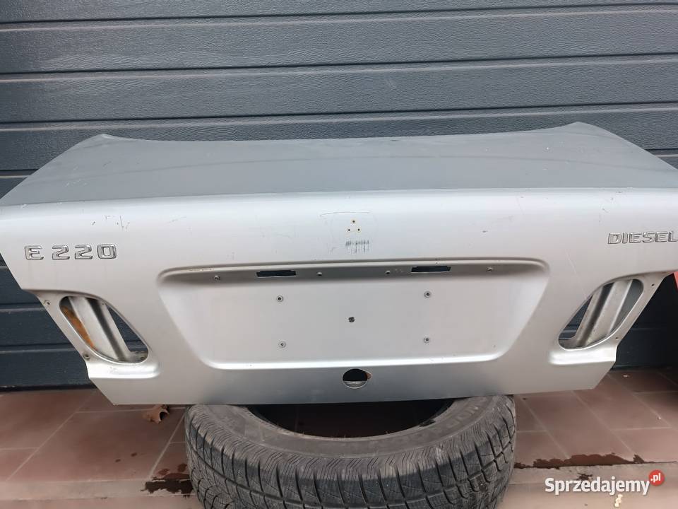 Klapa bagażnika w210 Eklasa mazowieckie