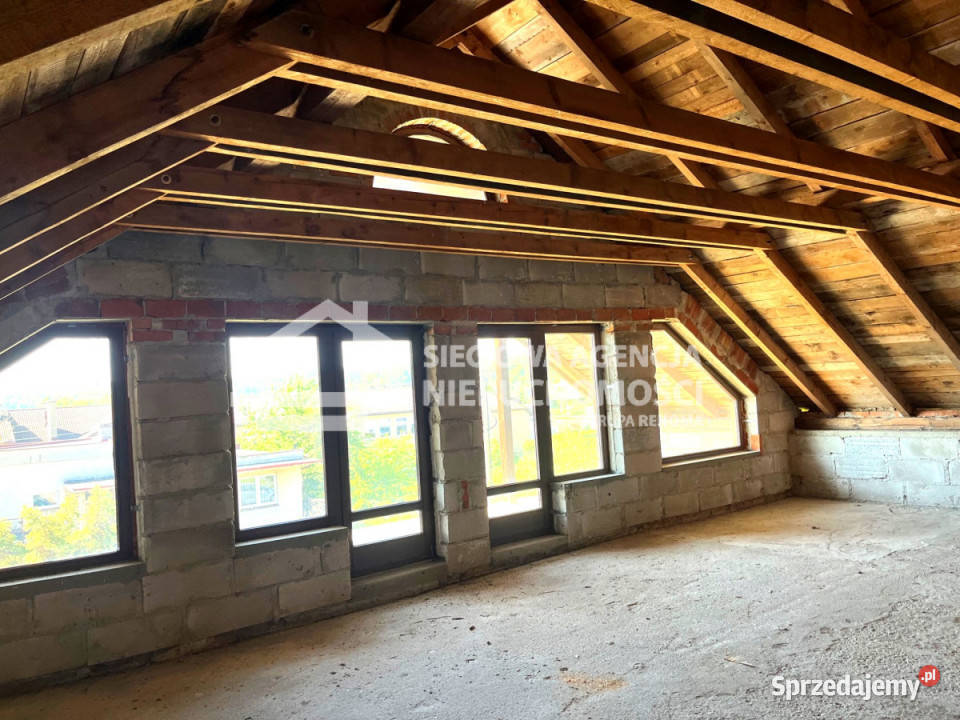 Dom wolnostojący Staniszewo 293m2 pomorskie