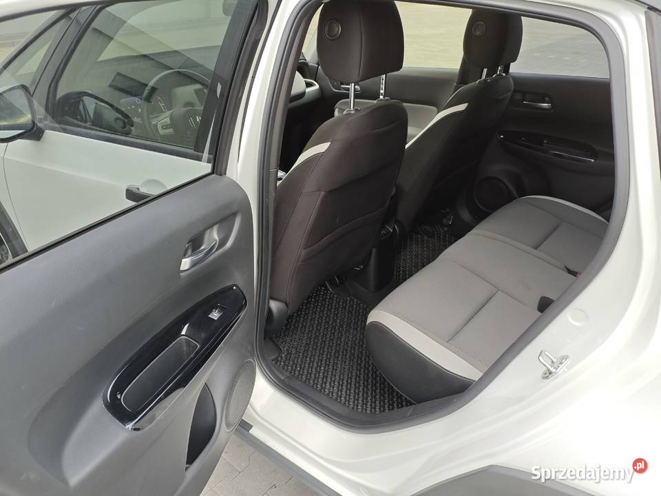 Honda Jazz V Crosstar 2022 Full Hybrid 15 White Warka