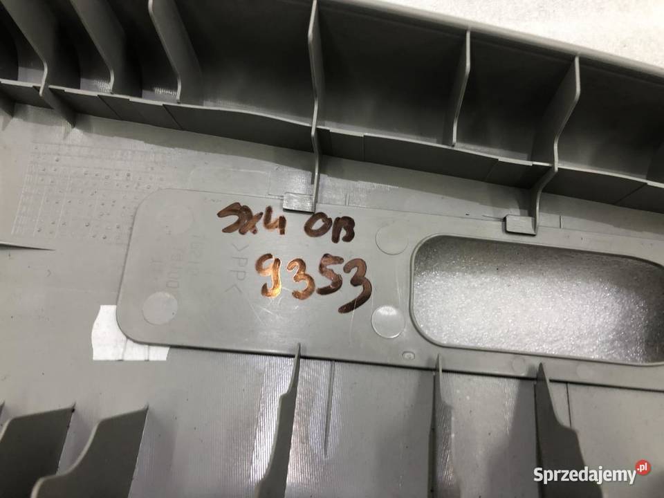 OSŁONA SŁUPKA ŚRODEK LEWA SUZUKI SX4 7621179J0