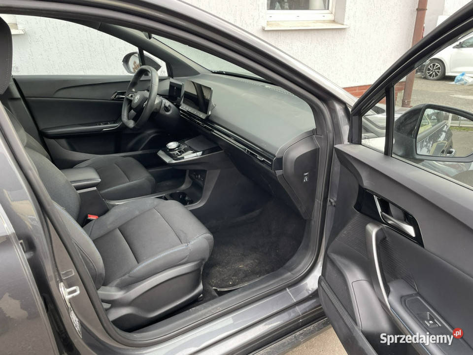 MG 4 MG 4 Electric Elektryk 179 2023 101353km Syców