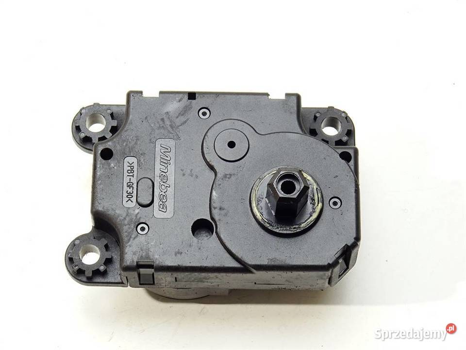 SILNICZEK NAGRZEWNICY MITSUBISHI 2304197A sprzedam