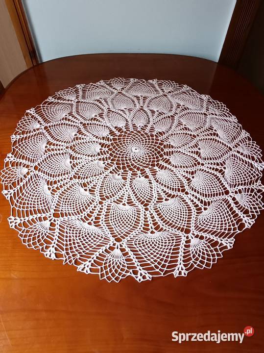Duże serwety małe obrusy ręcznie robione małopolskie Gorlice sprzedam