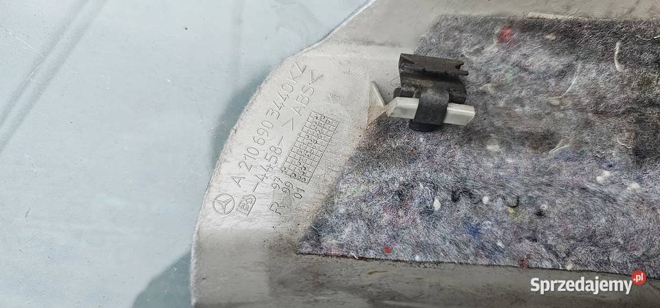 Osłona słupka A mercedes w210 lift 2106903440 Zbąszyń