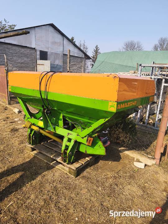 Rozsiewacz nawozów Amazone M 1800 Łomża