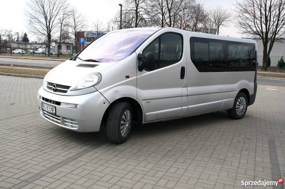 Opel Vivaro oryginalny 9 osobowy klimatyzacja CD Toruń