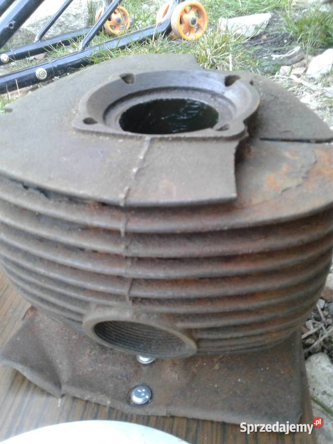 WFM M06 S34 cylinder z głowicą Oława sprzedam