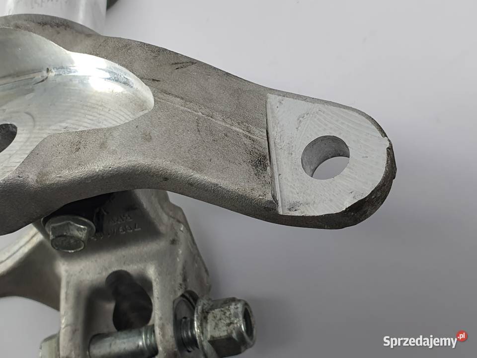 Zwrotnica Lewa Piasta Can Am Ds 450 Części motocyklowe sprzedam