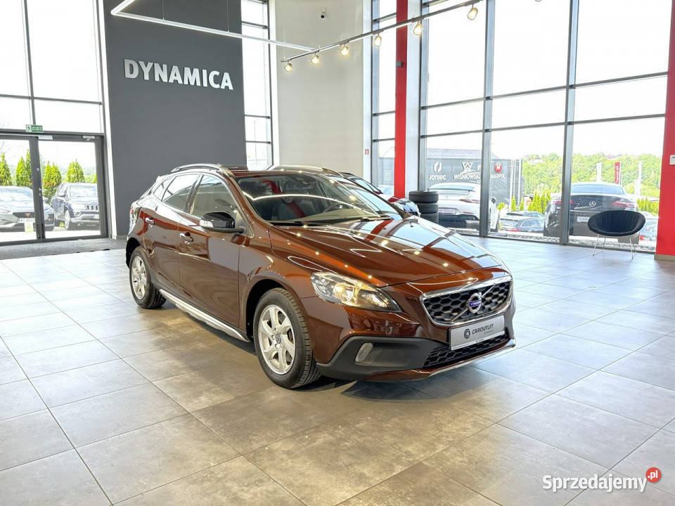 Volvo V40 Cross Country 20 T3 152 M6 2016 r Myślenice