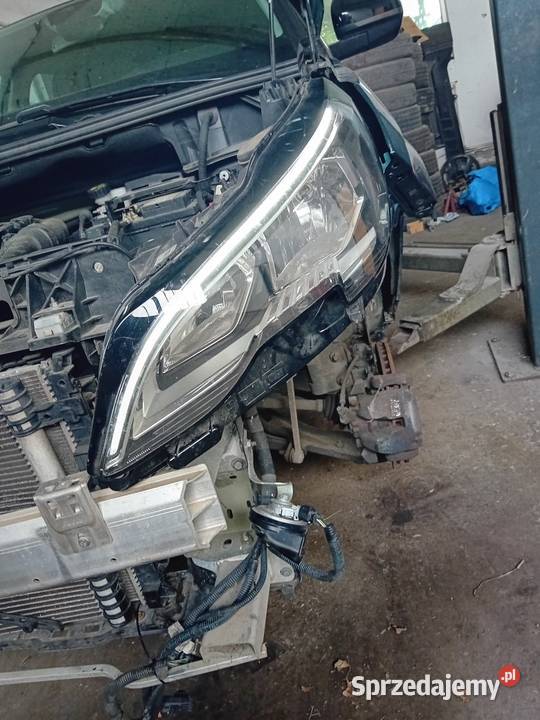 Lewa lampa przód Peugeot 3008 2017r Wągrowiec