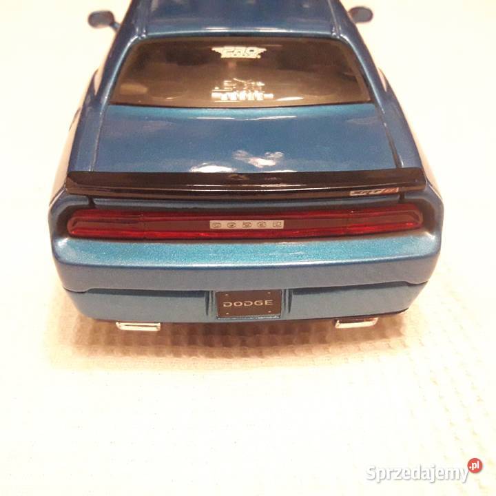 Dodge Challenger SRT Hemi Maisto model 124 łódzkie Piotrków Trybunalski sprzedam