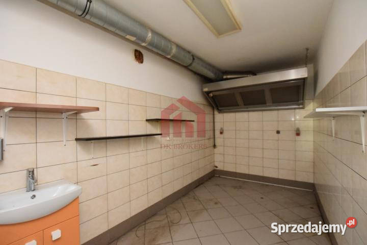 sprzedaży domu wolnostojącego Besko 270m2 pustak