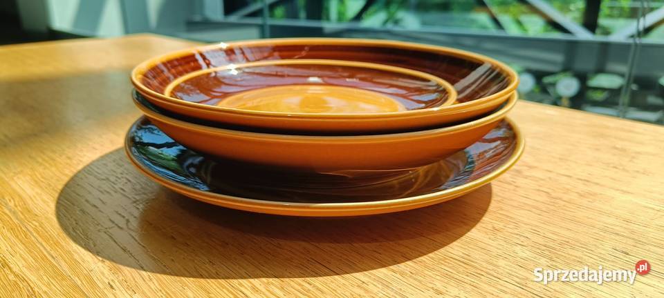 Dwa talerze prl porcelit Iwona Pruszków