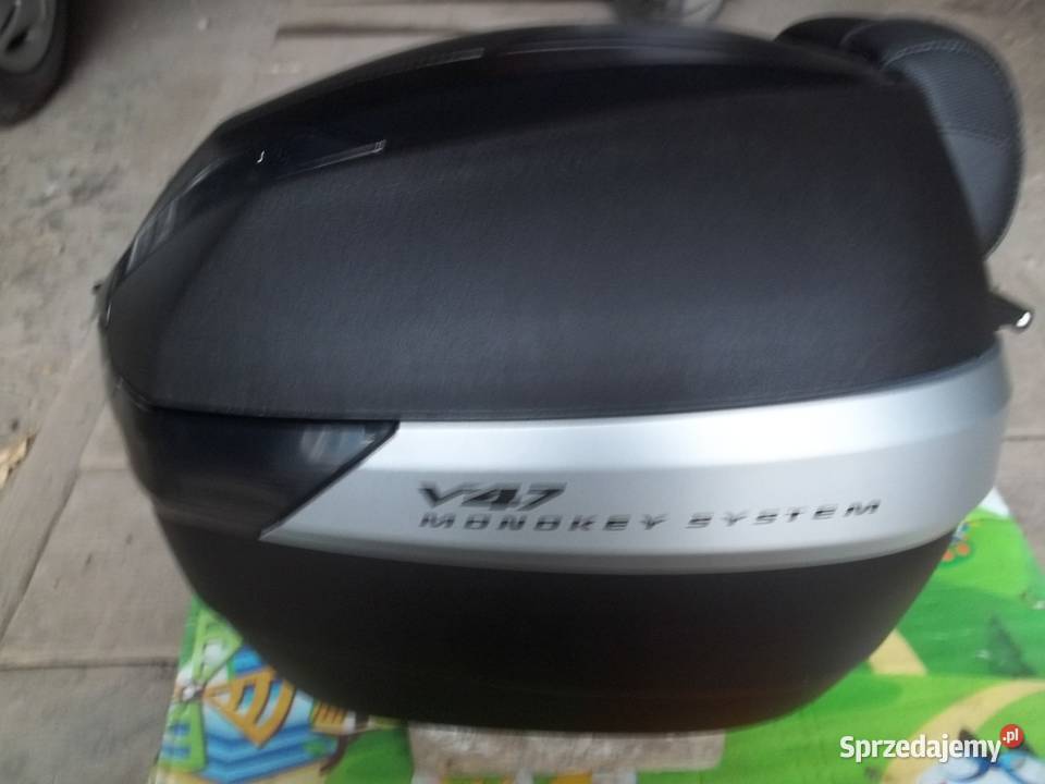 Kufer Centralny Givi 47L z oparciem stelaż kufry śląskie Katowice
