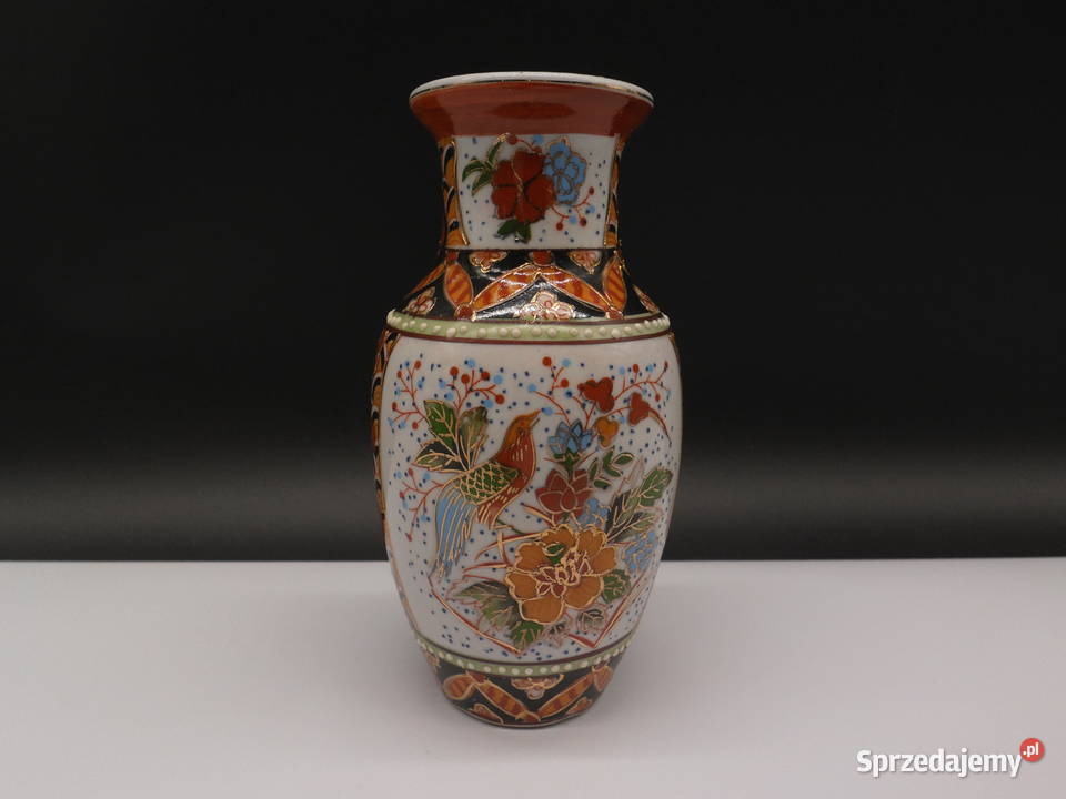 CHINY mały ręcznie malowany wazon ceramiczny Porcelana i szkło Porcelana i szkło wielkopolskie Raszków