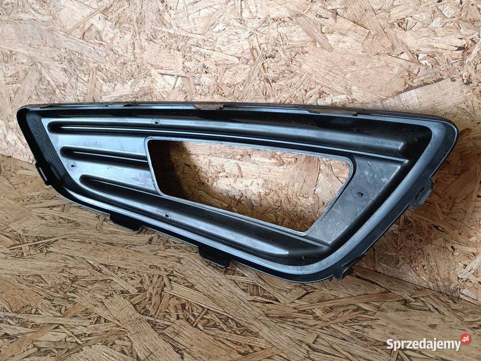 FORD FOCUS III KRATKA HALOGENU PRAWY PRZÓD Pleszew