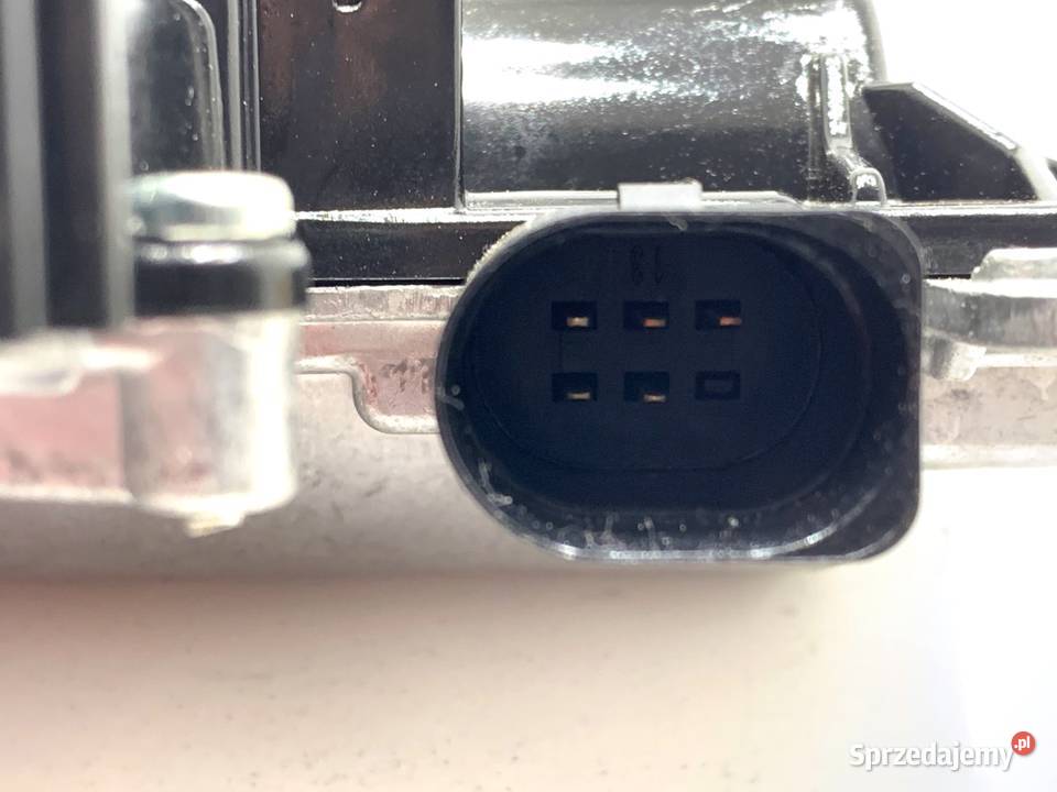 DOCIĄG KLAPY TYŁ AUDI Q3 II 5TA827887C 15 150 sprzedam