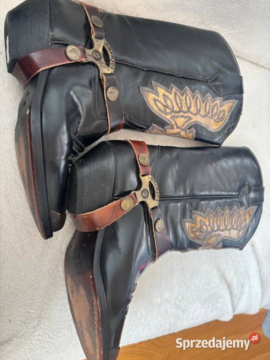 Skórzane kozaki kowbojki biker z ozdobną uprzężą Stegna sprzedam