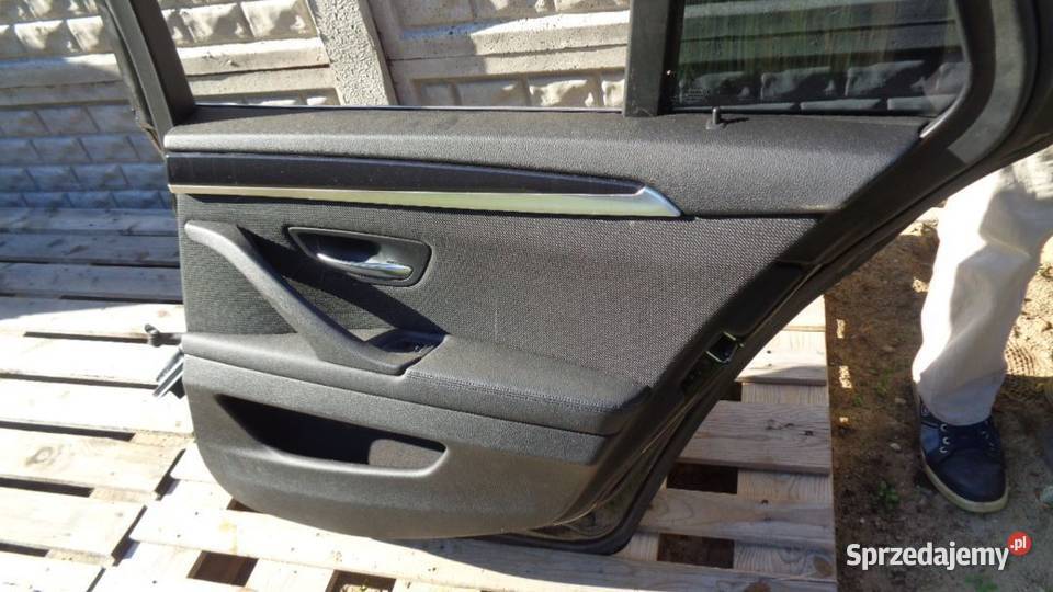 DRZWI PRAWE KOMPLETNE TYŁ TYLNE BMW F11 SHWARZ2 osobowe Rakoniewice