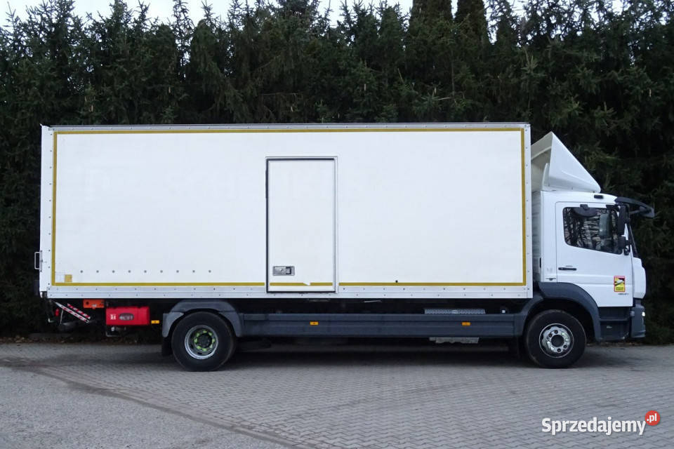 Mercedes Atego 1621 Euro 6 kontener z windą 252 centralny zamek Góra Kalwaria